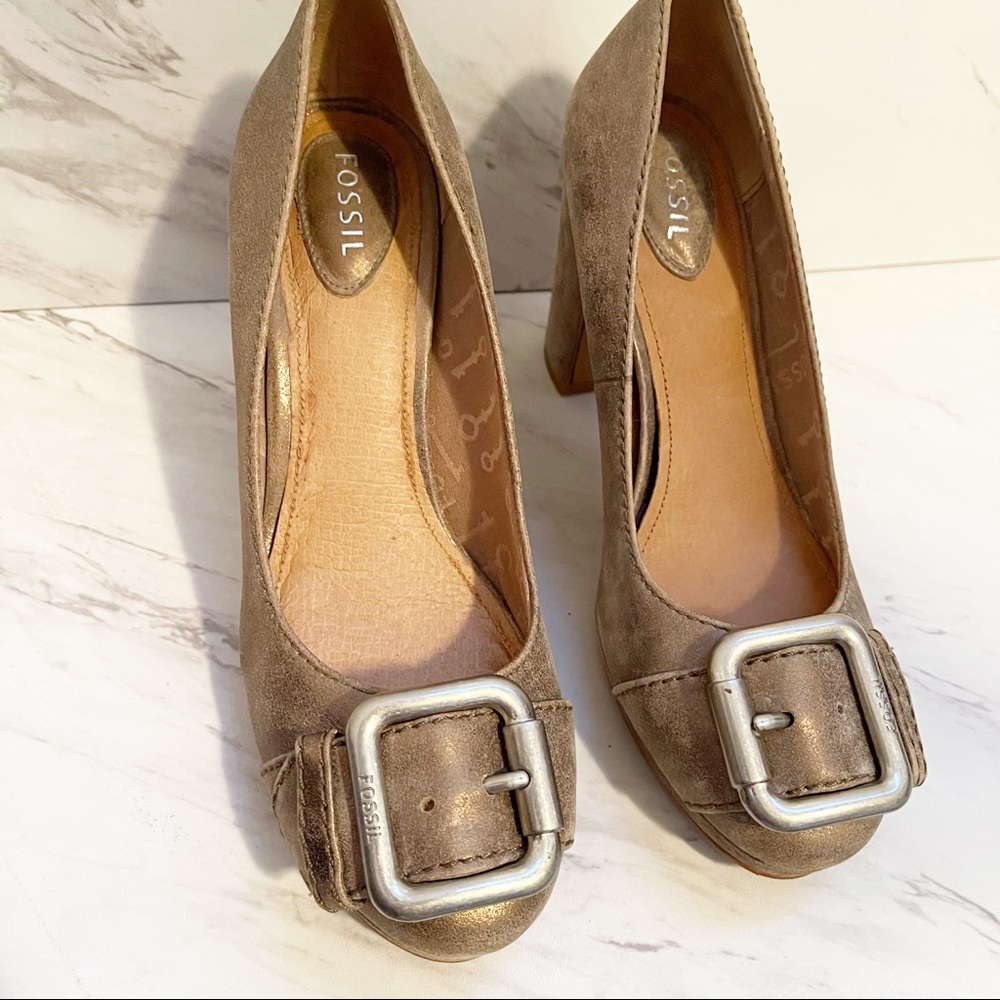 Fossil Chunky Heels Size 7